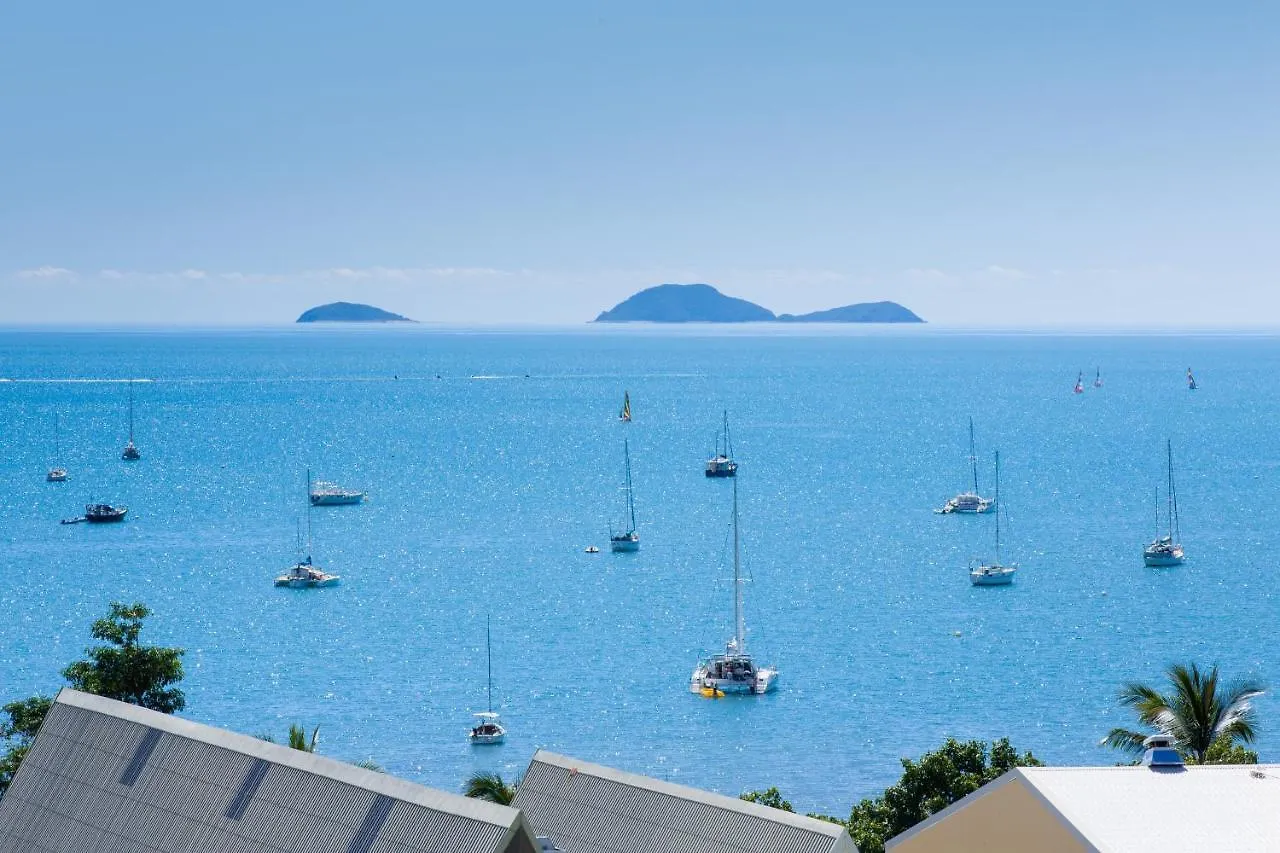 Ocean View 16A Studio Pool & Spa Wi-Fi Airlie Beach 0*,