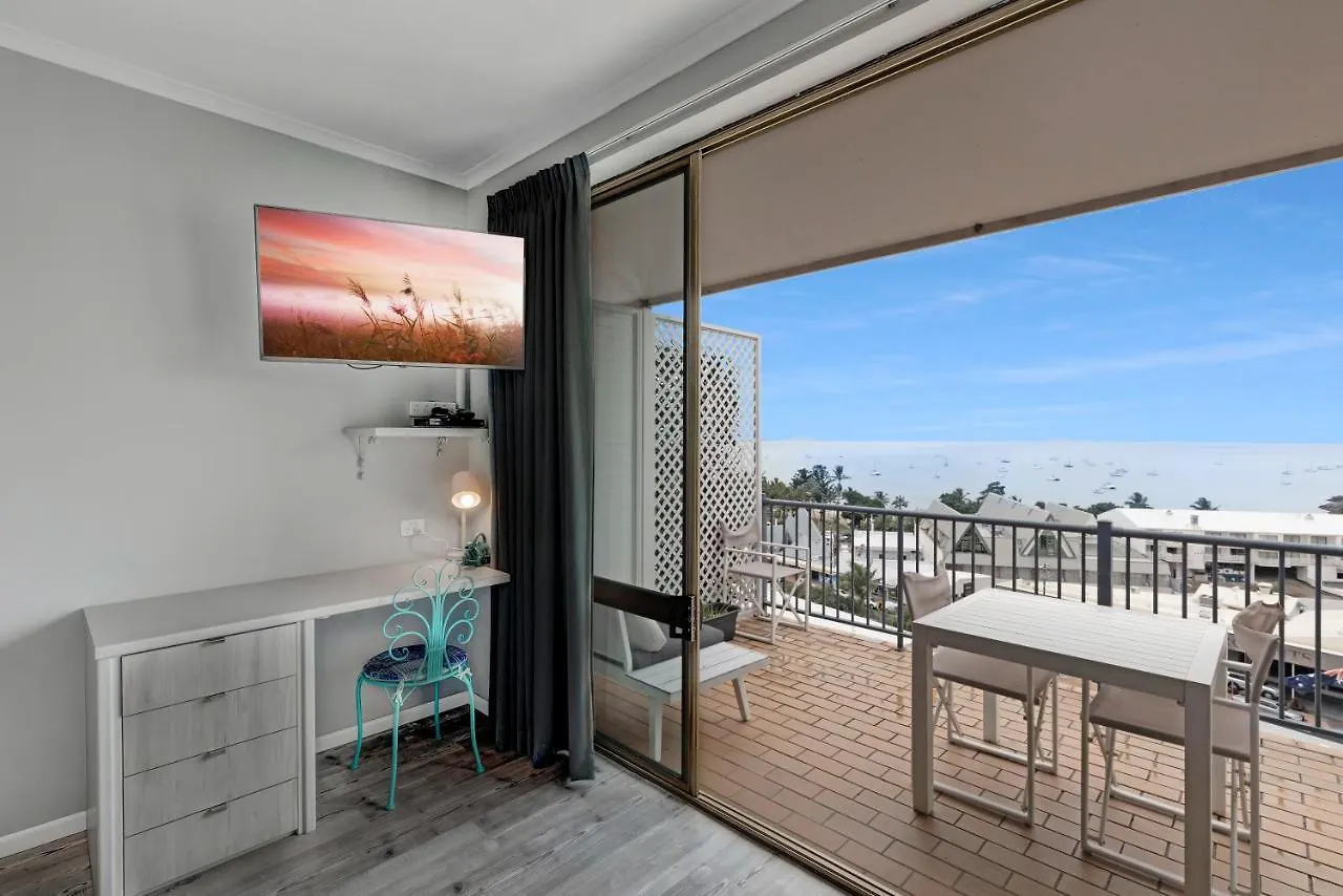 Apartment Ocean View 16A Studio Pool & Spa Wi-Fi Airlie Beach Australia